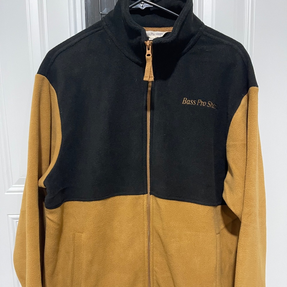Bass Pro Shop Men’s Full Zip Fleece Jacket Sweatshirt NEW Medium Logo